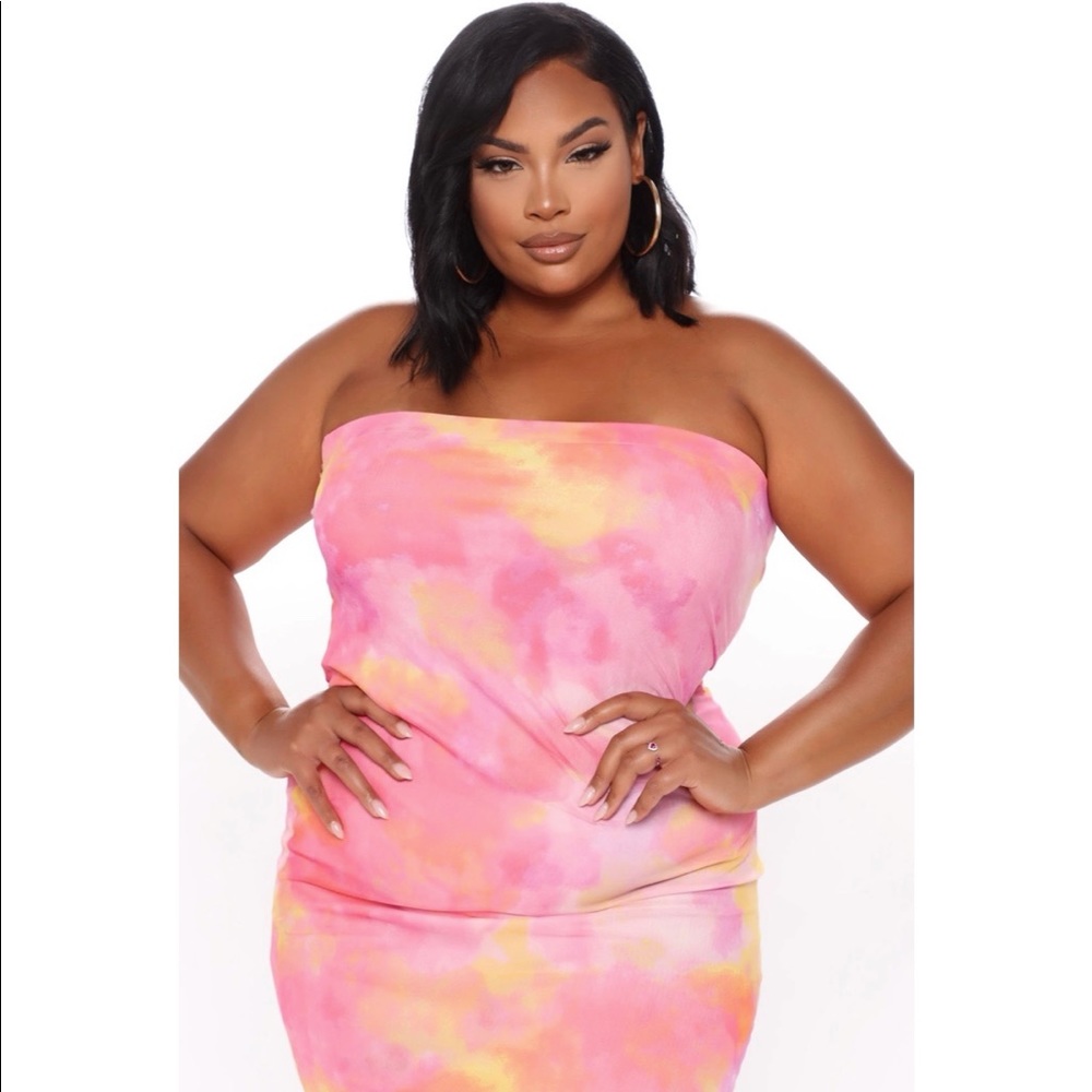 Strapless Dress - Picture 2 of 3